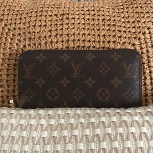 LV Wallet